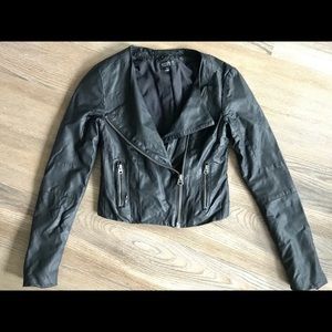 US4 Cropped collarless faux leather moto jacket